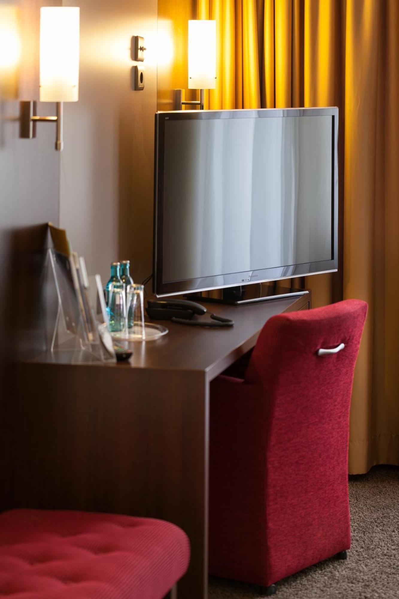 Hotel-Restaurant Zur Krone Löhnberg Quarto foto